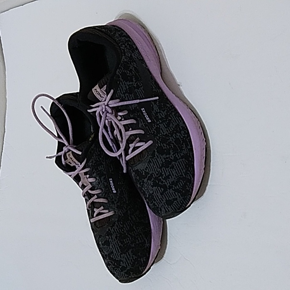Brooks Women's Black and Lavender Athletic Running Shoes
